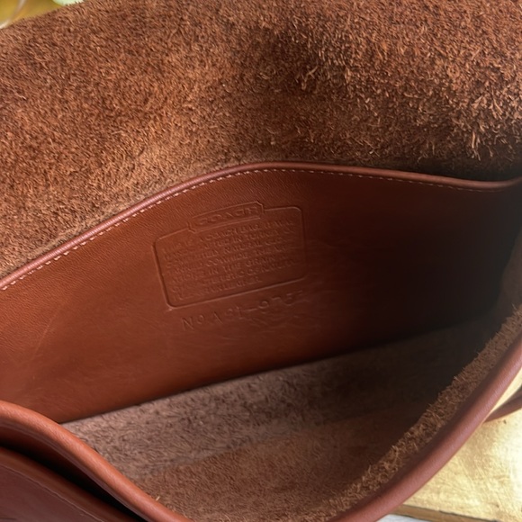 Coach Vintage Classic Legacy Pocket Purse in British Tan #9755 - Picture 13 of 15